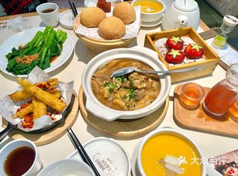 现在平均每个月都要去吃一次蔡兰哈 经常推出一些新菜新