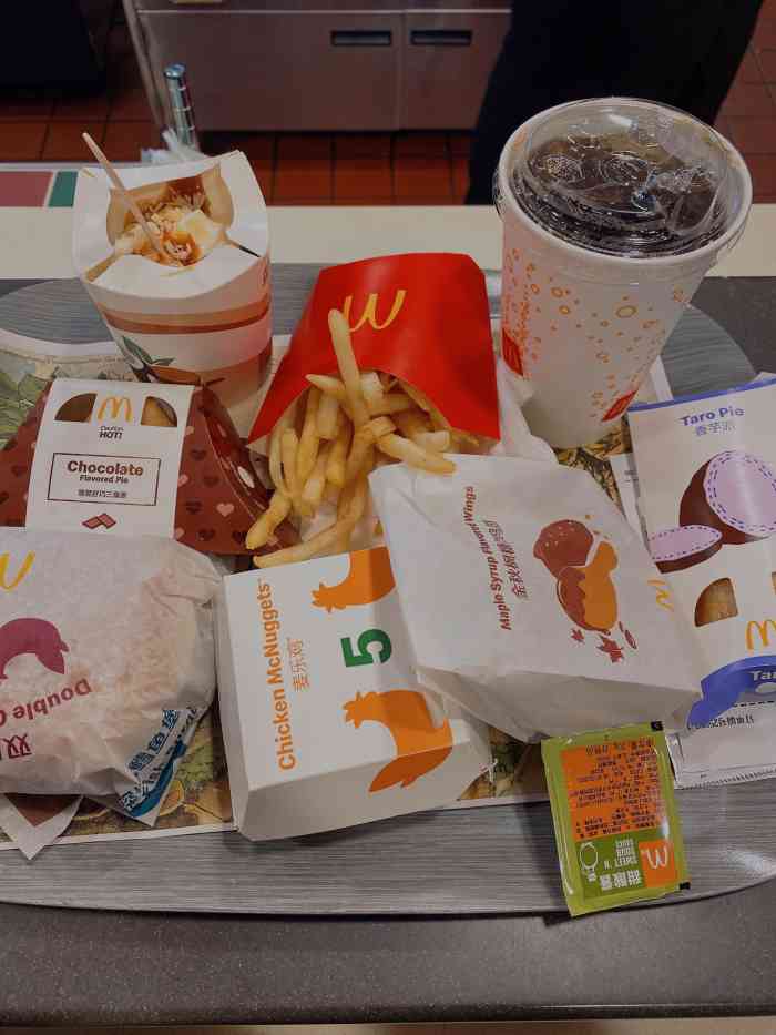 麦当劳(佳丽店)-"特价晚餐时间没kfc长.哪个培根双层牛肉.