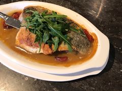 焗烤鲈鱼配洋葱土豆-港丽餐厅(高德置地店)