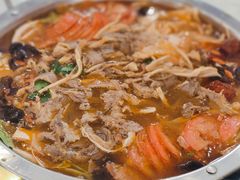 -乡土特色.冷锅鱼.牦牛肉汤锅