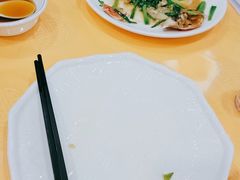 -鹏城人家海鲜酒家·23年老字号(较场尾店)