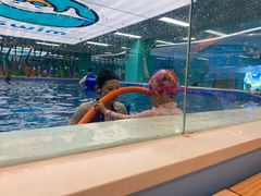 -Swim斯卫姆国际儿童游泳中心(红博中央公园店)