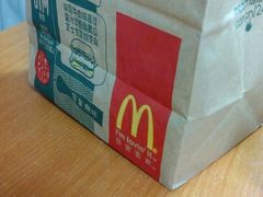 -麦当劳(新城市广场店)