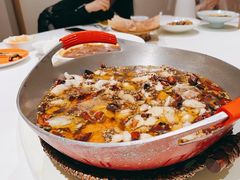 -渝信川菜 · 川味家常菜(财富购物中心店)