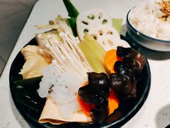 -三江源活鱼现烤(维多利摩尔城店)