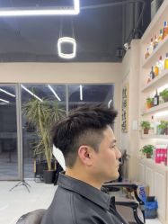 -尤司男士国潮理发馆