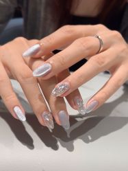 -丽心自助美甲美睫