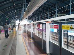 -国际港务区(地铁站)