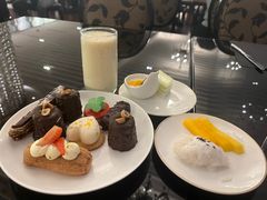 -圣丰索菲特·2 On 988 Café 自助餐厅