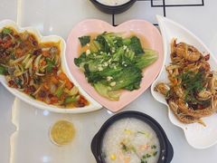 -覃记海鲜美食餐厅