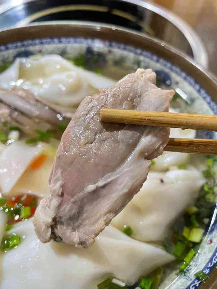 新市羊肉面滋味馆-"来这边工地选主材,路过这家店,两个人点了.