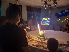 -一家人(南京路店)