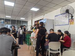 -曾氏肥肠馆(凯瑞雅居店)