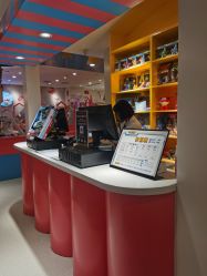 -乐多星球潮玩中心(沈阳嘉里城店)