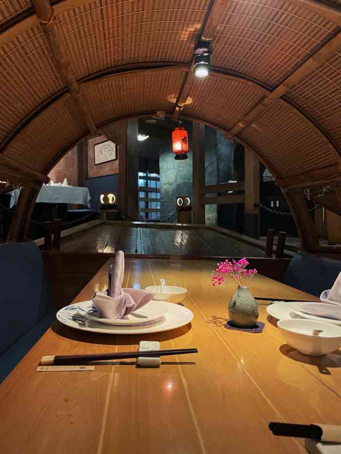 老船坞水上餐厅(亚洲大酒店 东四十条店)