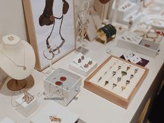 -LADY FAFA(巨鹿路陕西南路路口店)