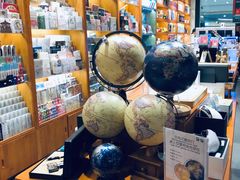 -西西弗书店&矢量咖啡(凯德晶萃广场店)