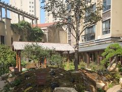 -忆江南·临江鱼馆