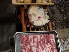 -老牌坊云南鱼豆花火锅(哈西万达店)