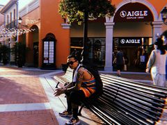 -佛罗伦萨小镇广佛名品奥特莱斯(疏港路店)