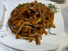 干炒牛河-稻香酒家·34年老字号·港式粤菜(汉街店)