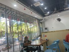 -老何家后安粉·糟粕醋海鲜火锅(三亚湾椰梦长廊店)