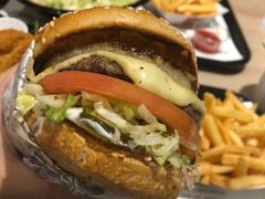 -The Habit Burger Grill 哈比特汉堡(爱琴海店)