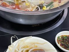 -周良天山牛杂城(天山路总店)