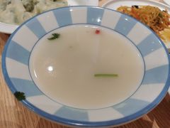 玉米大骨棒汤-老边饺子馆(东单店)