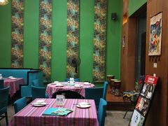 -香巴拉云南餐厅(华莱坞店)