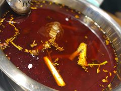 -肖肖酸萝卜鱼火锅(总店)