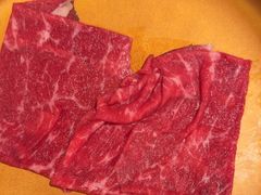 -牛YO寿喜烧·铁板烧和牛火锅自助(市府恒隆店)