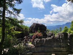 -梭布垭石林景区