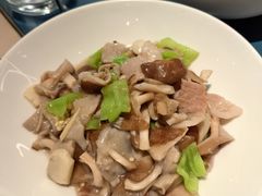 -一坐一忘云南菜(嘉里中心店)