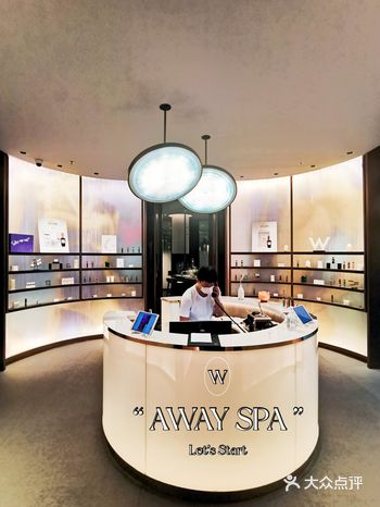 周末别上街晒太阳了 | SPA游泳健身它不香吗