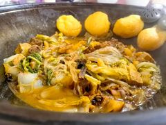 -粘豆包柴火铁锅炖
