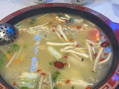 -牛得很·鲜牦牛肉烧烤·牛羊肉菌汤锅(康定店)