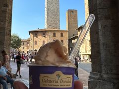 -Gelateria Dondoli