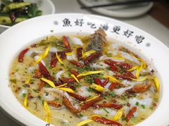-江渔儿酸菜鱼·拔草餐厅(虎门君乐汇店)