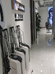 点击看大图 门面-华卫思理轻奢造型