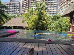 -三亚湾海居铂尔曼度假酒店