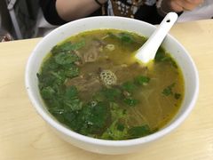 牛肉粉丝汤-黄阿姨锅贴大王(万航渡路店)