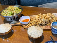 -95号酱骨·一块豆腐(展春园西路店)