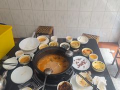 -姚记抚仙湖石锅鱼庄
