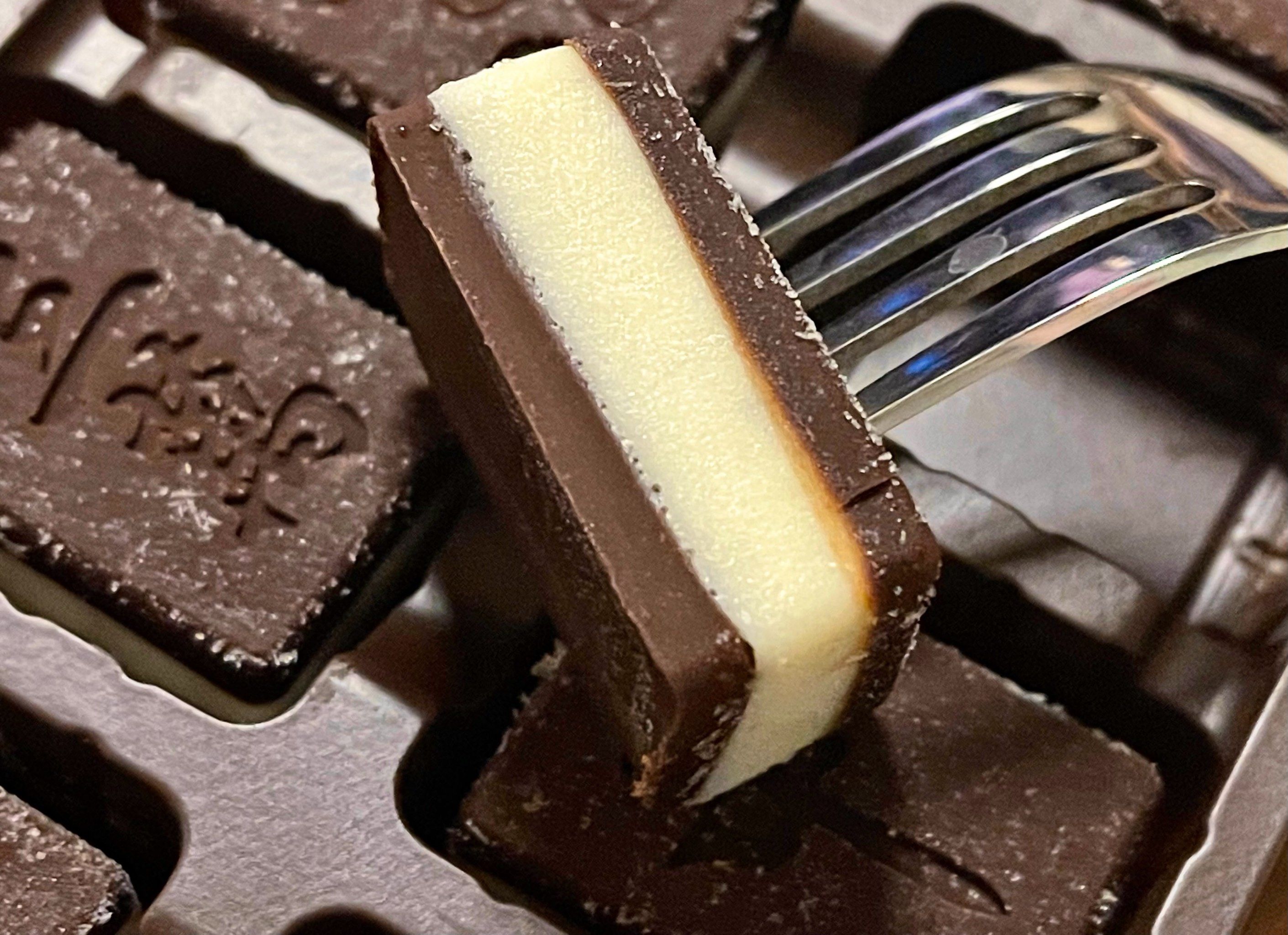 黑巧,曲奇饼干,香草,一次一口一个,刚刚好