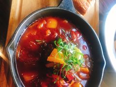 红酒炖牛尾-YUE·6·西式融合餐厅(外滩六号店)