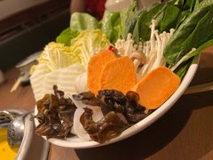 蔬菜拼盘-快乐小羊·内蒙牛羊肉火锅(流花中心店)