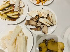 -天宜隆蘑菇宴火锅(石景山旗舰店)
