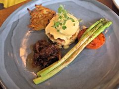 班尼迪克蛋&蟹肉饼-ROAST coffee & eatery