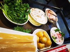 -德林酸菜鱼火锅(南丹店)